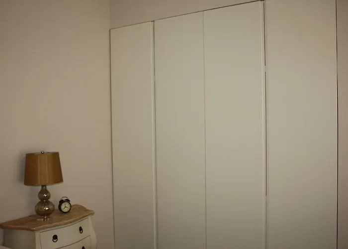 ゲストハウス Areia